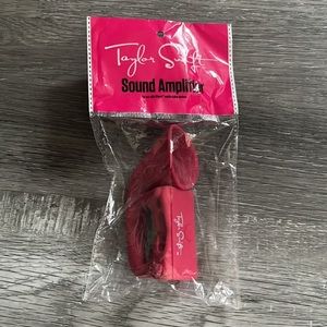 Taylor Swift Red Era Sound Amplifier